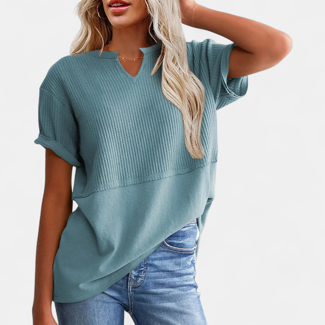 CALISTA™ – Breezy Open-Knit Vacation Cape Top