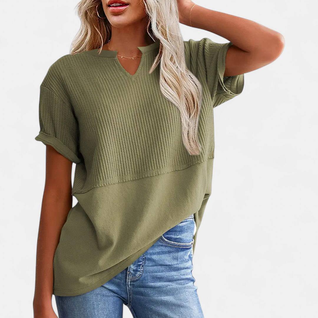 CALISTA™ – Breezy Open-Knit Vacation Cape Top